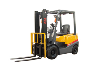 2T Gasoline/LPG Forklift Truck